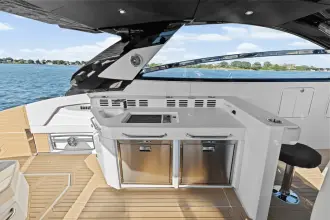 Thumbnail von Cruisers Yachts 42 GLS OB