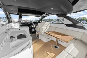 Thumbnail von Cruisers Yachts 42 GLS OB