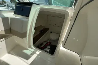 Thumbnail von Boston Whaler 280 Vantage