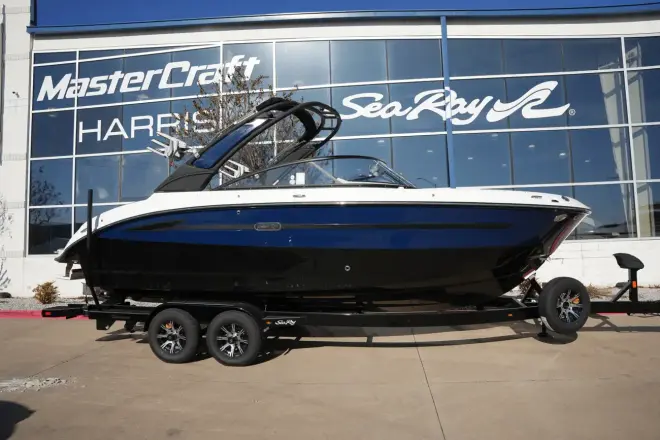 Sea Ray SDX 250 Surf