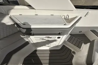 Thumbnail von Sea Ray SLX 310 Outboard