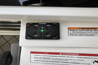 Thumbnail von Sea Ray SLX 310 Outboard