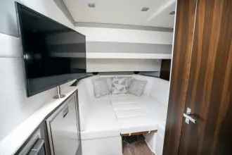 Thumbnail von Cruisers Yachts 42 GLS OB