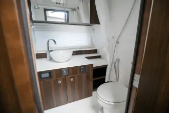 Thumbnail von Cruisers Yachts 42 GLS OB