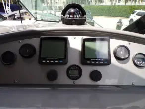 Thumbnail von Cruisers Yachts 370 Express