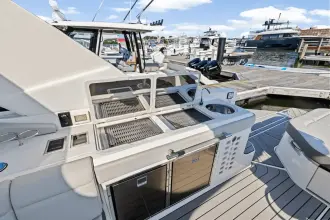 Thumbnail von Sea Ray SLX 400 Outboard