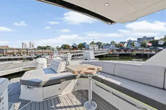 Thumbnail von Sea Ray SLX 400 Outboard