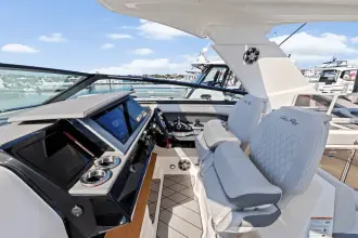 Thumbnail von Sea Ray SLX 400 Outboard