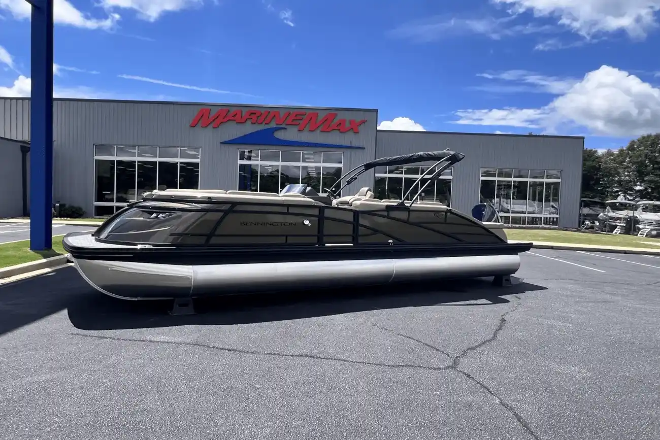 Bennington 25 QSB