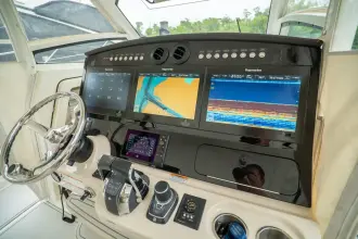 Thumbnail von Boston Whaler 420 Outrage