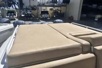 Thumbnail von Nautica International 44 Express