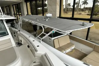 Thumbnail von Nautica International 44 Express