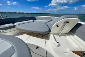 Thumbnail von Boston Whaler 420 Outrage