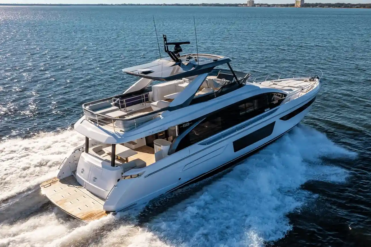 Thumbnail von Azimut 68