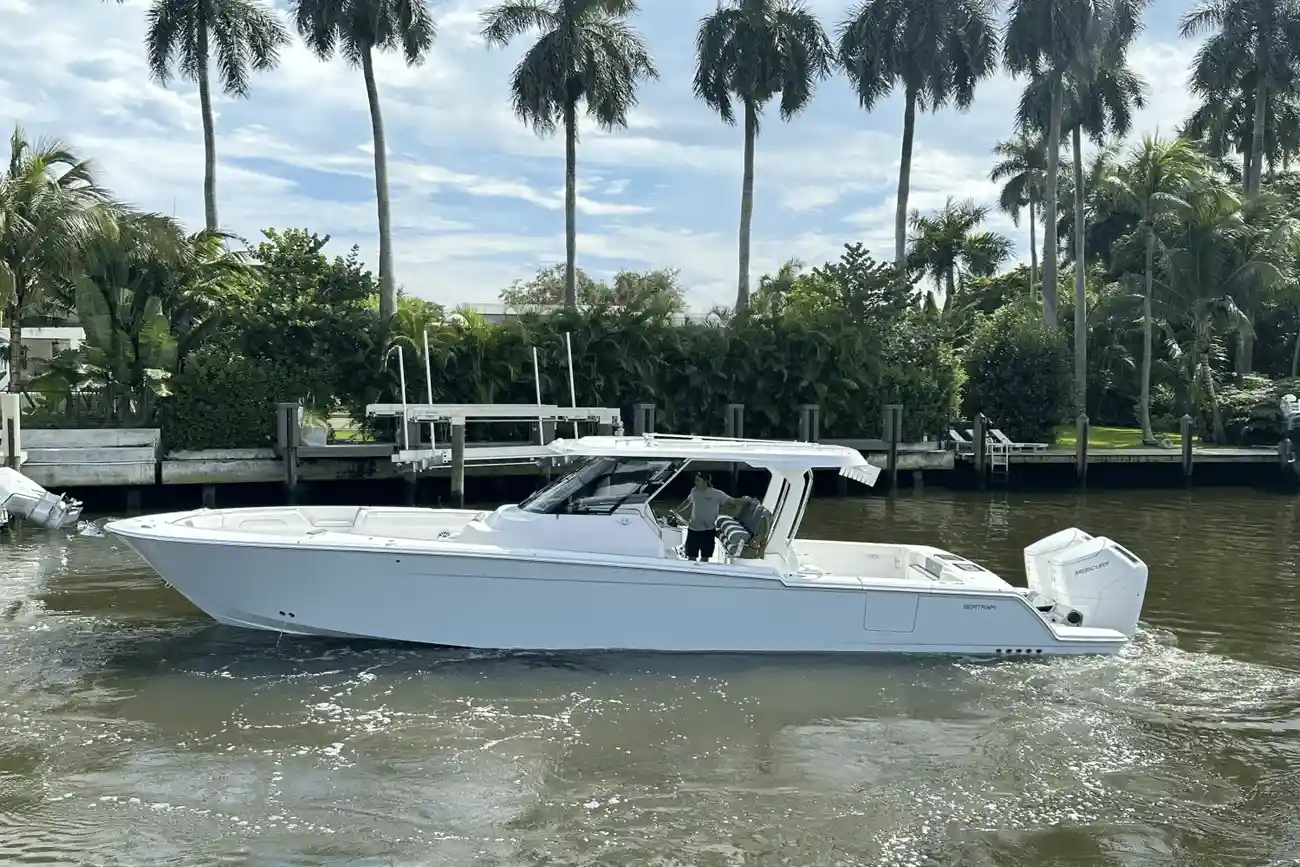 Thumbnail von Bertram 39 CC