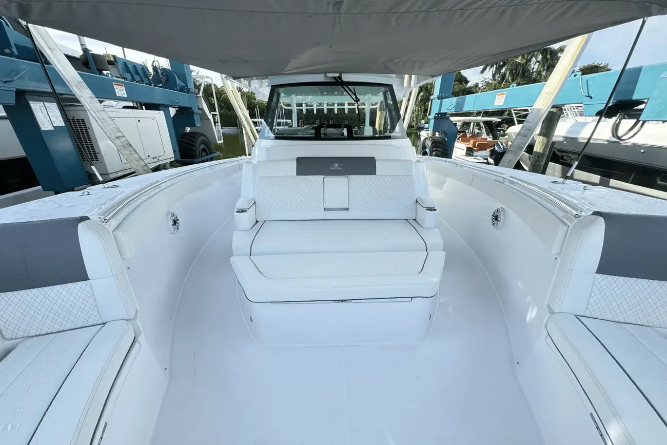 Thumbnail von Bertram 39 CC