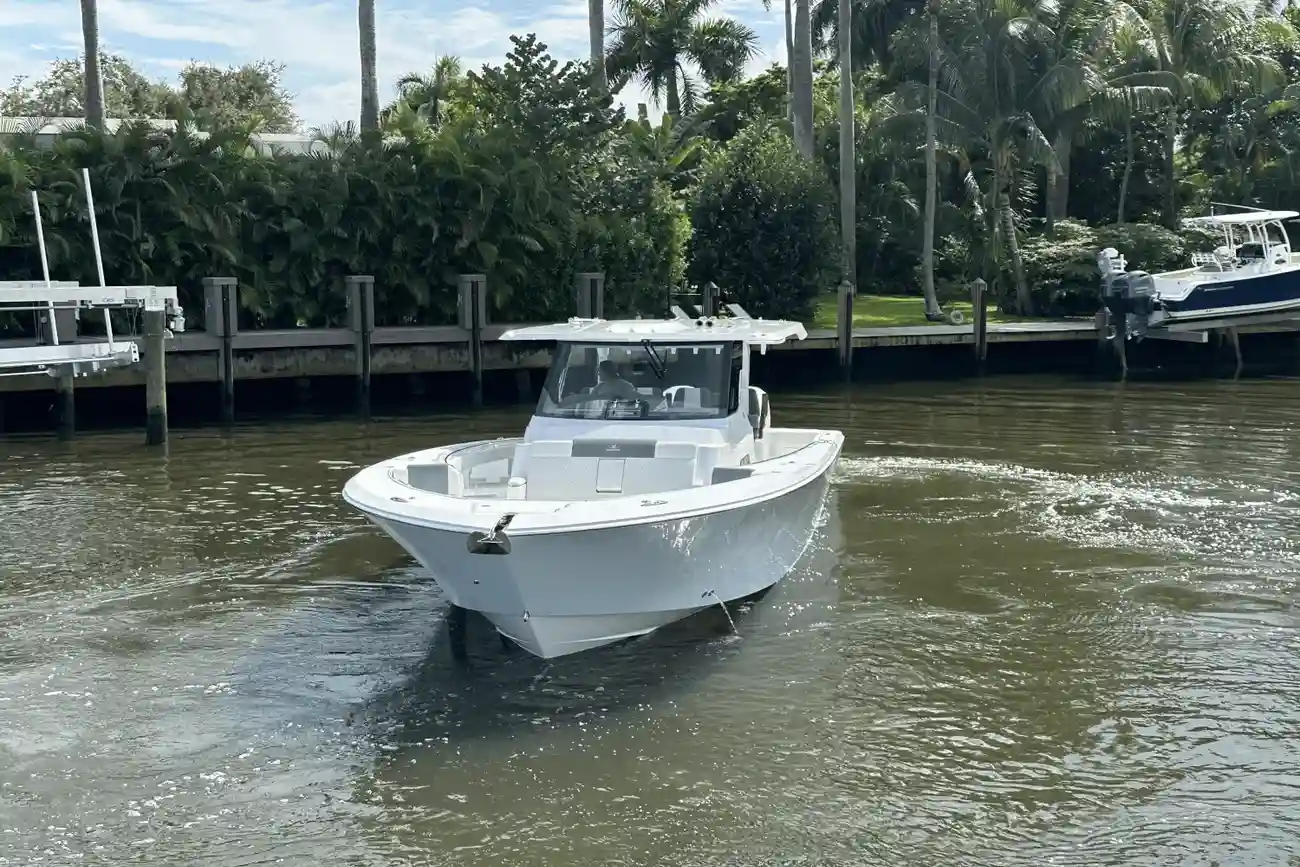 Thumbnail von Bertram 39 CC