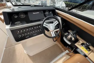 Thumbnail von Sea Ray SLX 350