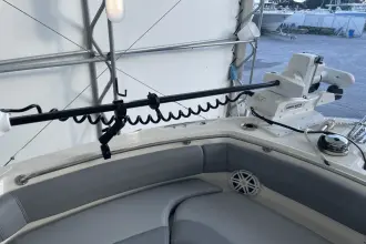 Thumbnail von Boston Whaler 230 Outrage