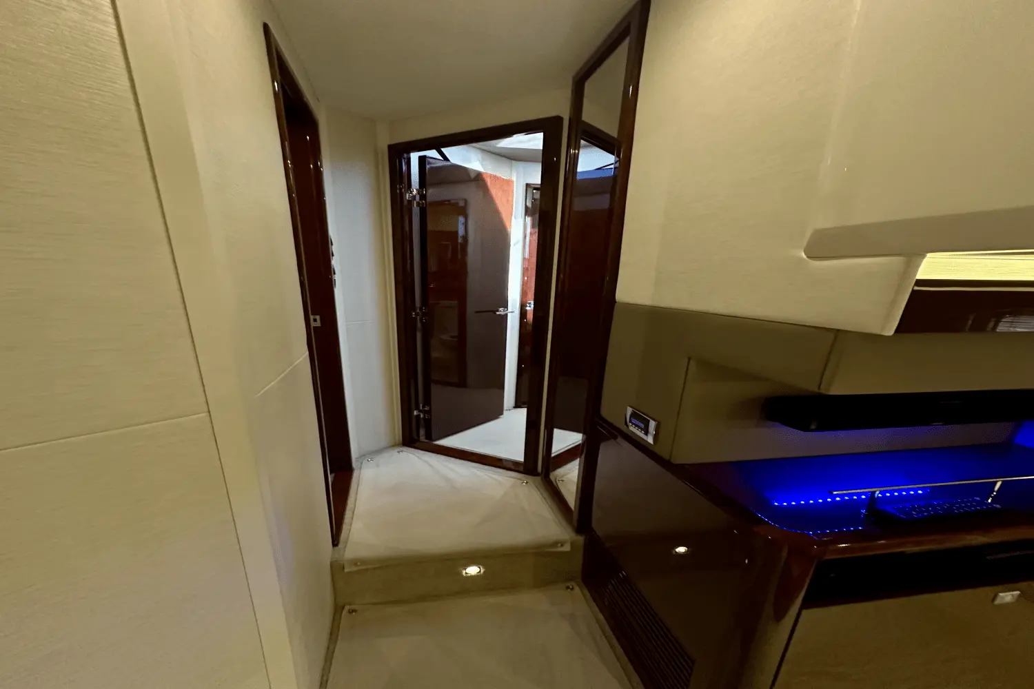 Thumbnail von Sea Ray 460 Sundancer