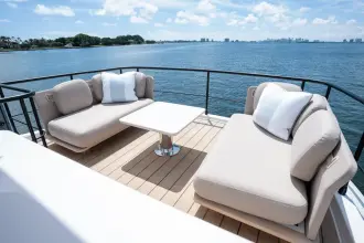 Thumbnail von Azimut 60