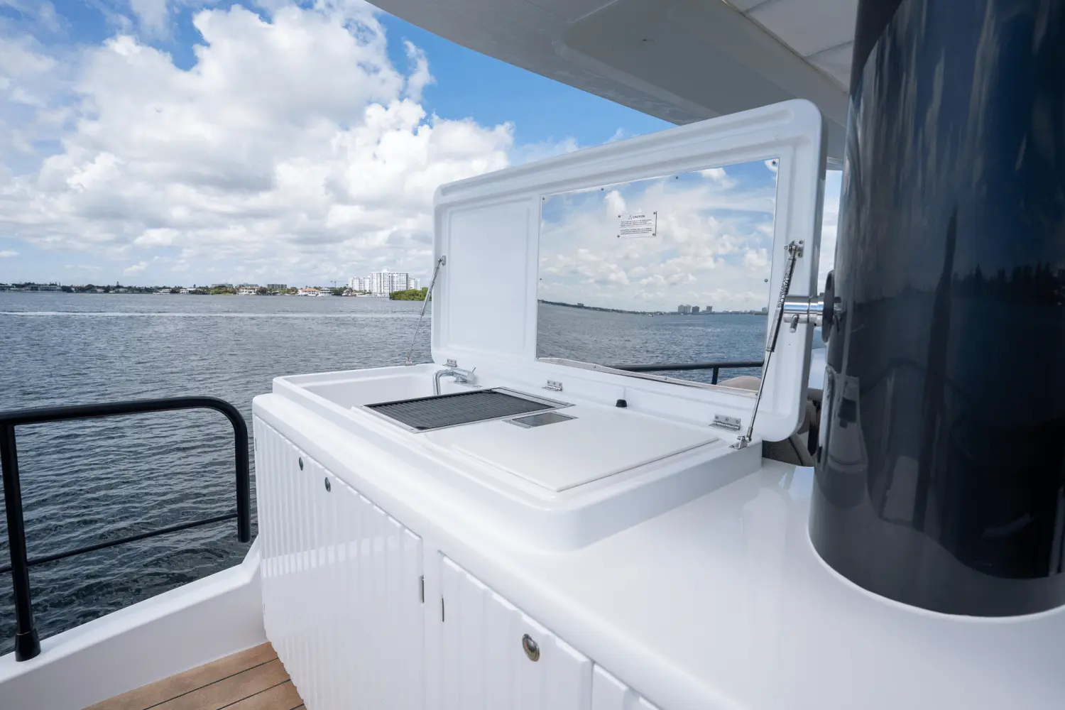 Thumbnail von Azimut 60