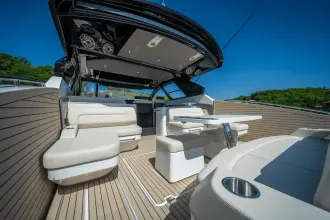 Thumbnail von Cruisers Yachts 50 GLS OB