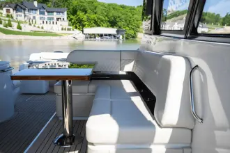 Thumbnail von Cruisers Yachts 50 GLS OB