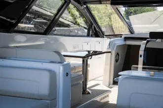 Thumbnail von Cruisers Yachts 50 GLS OB