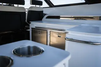 Thumbnail von Cruisers Yachts 50 GLS OB