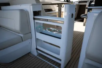 Thumbnail von Cruisers Yachts 50 GLS OB