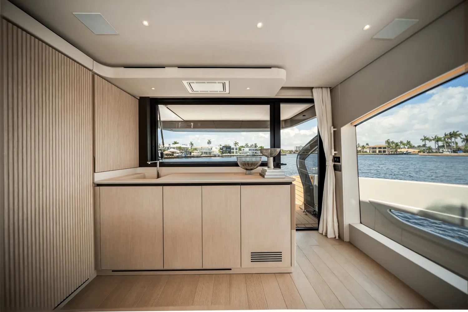 Thumbnail von Azimut Seadeck 6