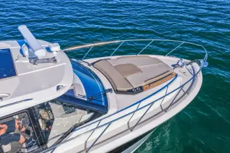 Thumbnail von Boston Whaler 360 Outrage