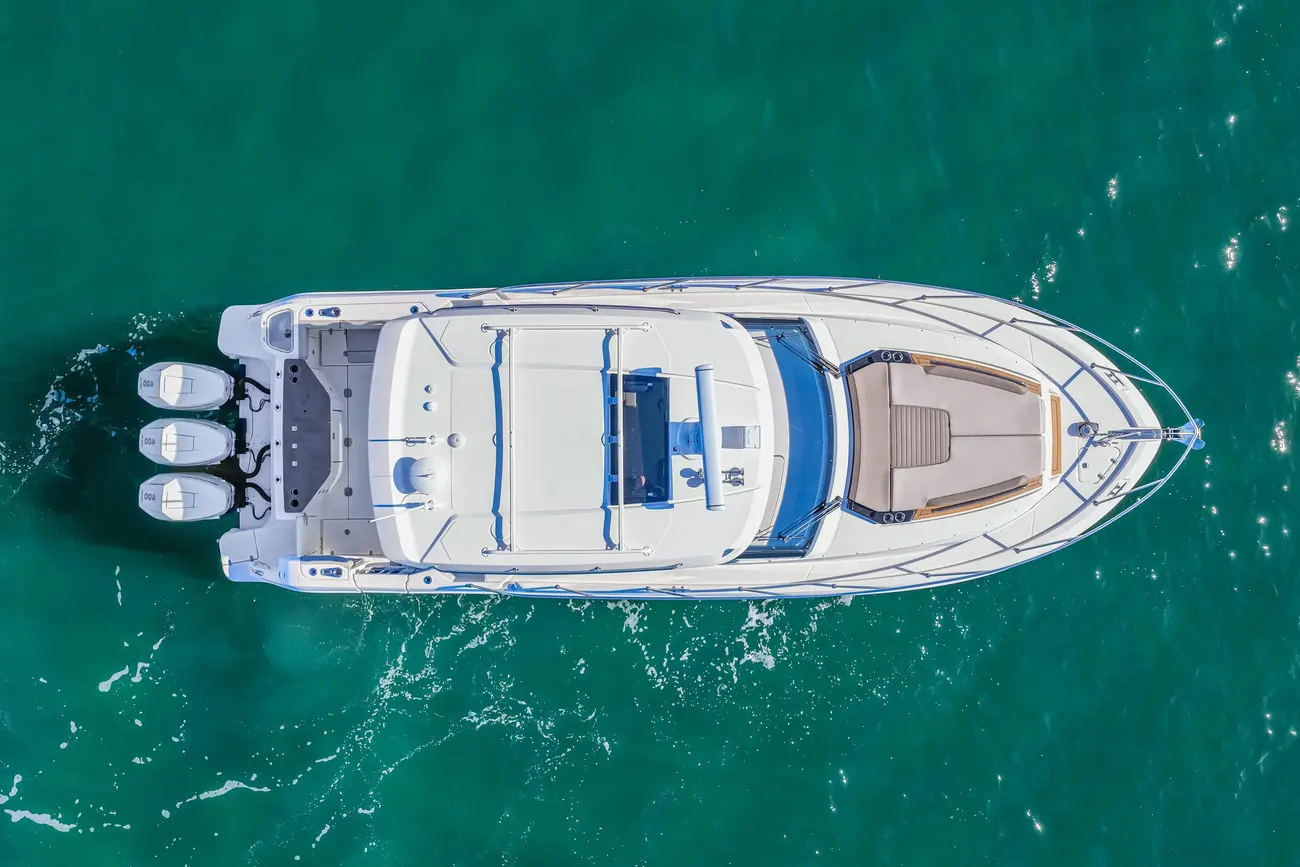 Thumbnail von Boston Whaler 360 Outrage