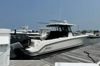 Thumbnail von Boston Whaler 330 Outrage