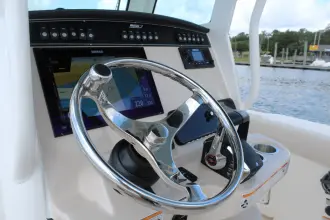 Thumbnail von Boston Whaler 250 Outrage