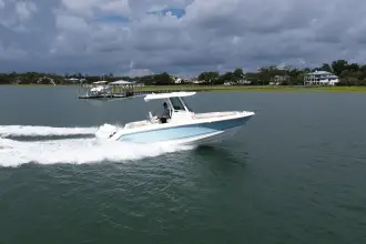 Thumbnail von Boston Whaler 250 Outrage