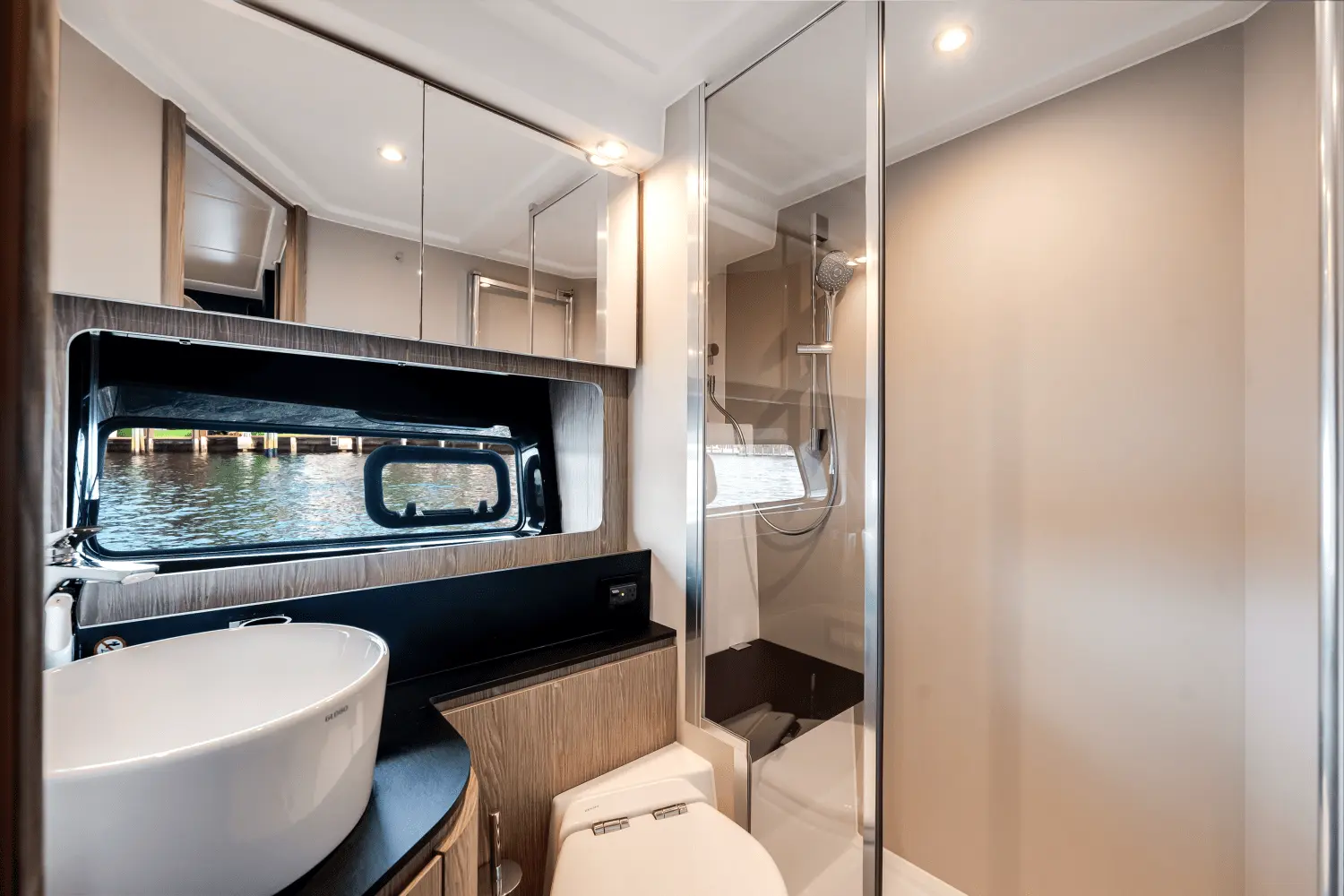 Thumbnail von Azimut Atlantis 45