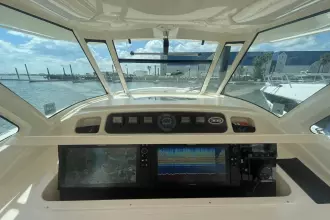 Thumbnail von Grady White 366 Canyon