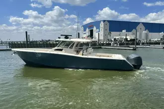 Thumbnail von Grady White 366 Canyon