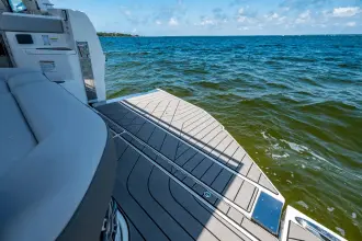 Thumbnail von Sea Ray SLX 400 Outboard