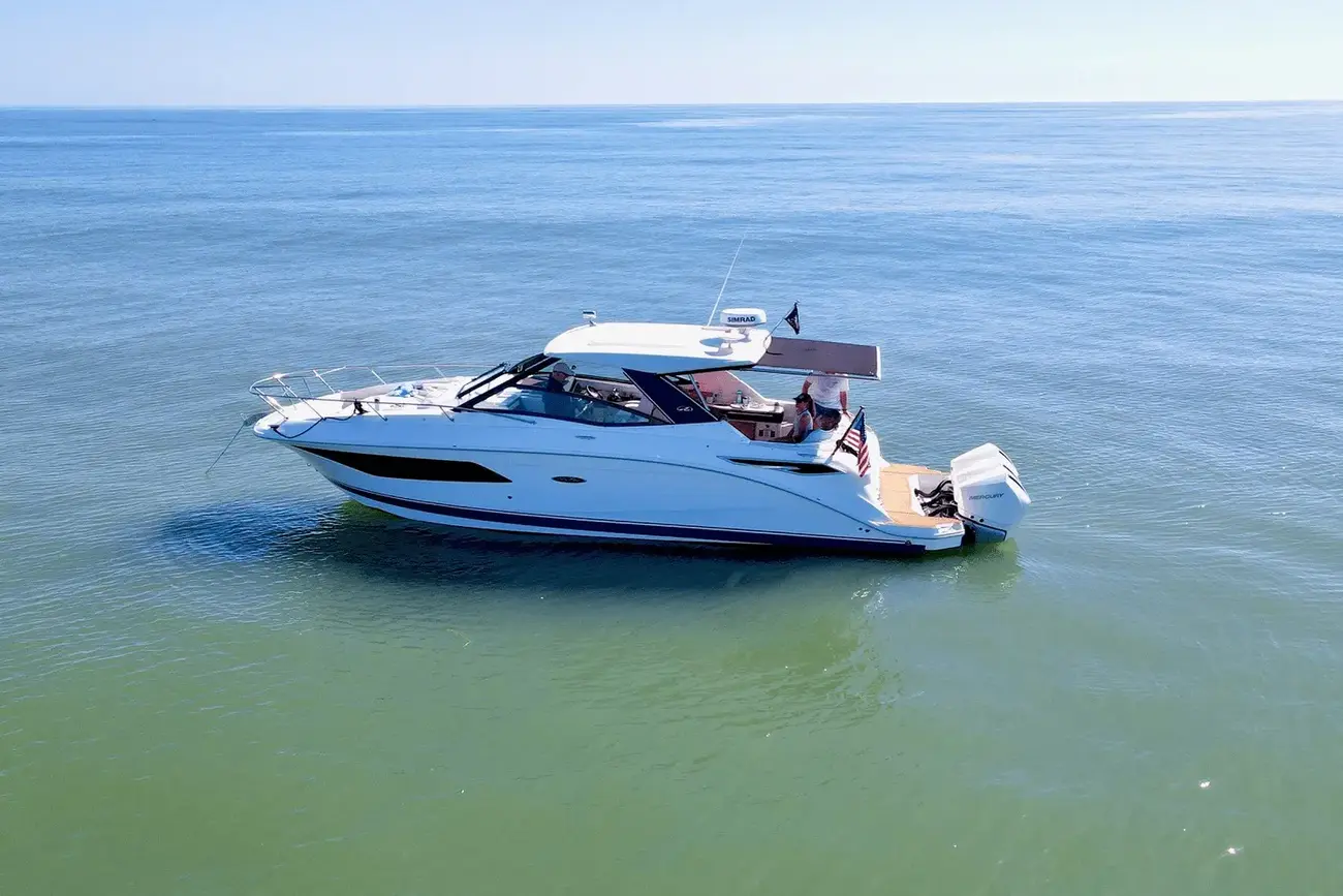 Sea Ray 320 Sundancer