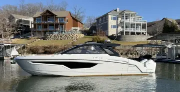 Thumbnail von Cruisers Yachts 42 GLS OB