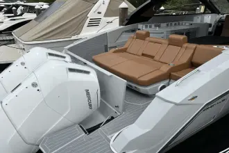 Thumbnail von Cruisers Yachts 42 GLS OB