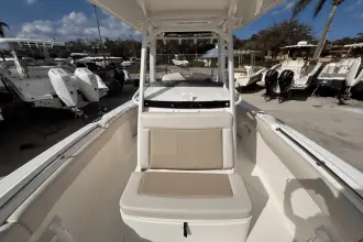 Thumbnail von Boston Whaler 230 Outrage