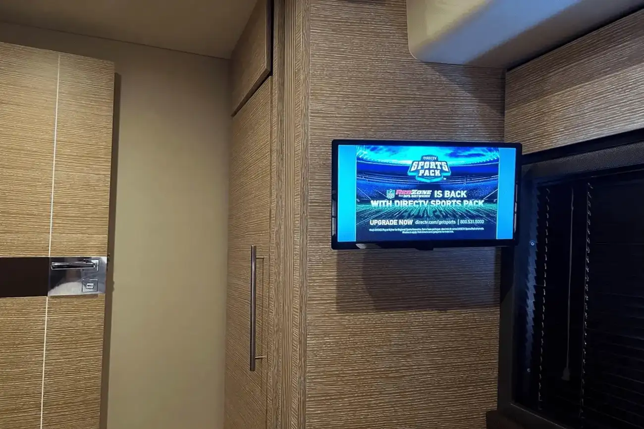 Thumbnail von Azimut 58