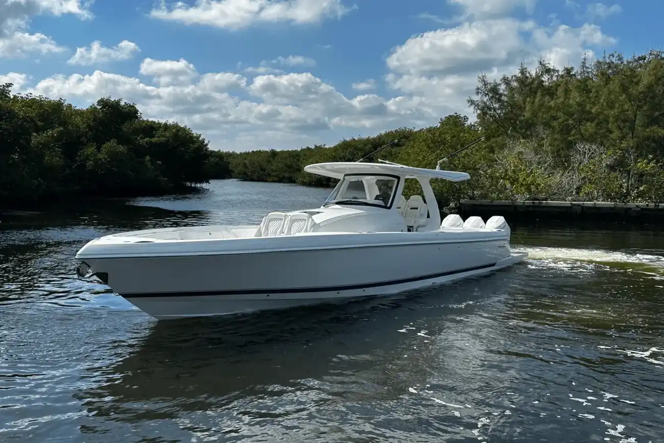 Thumbnail von Intrepid 41 Panacea