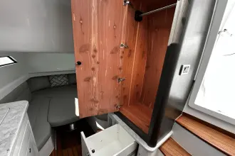 Thumbnail von Intrepid 41 Panacea