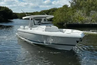 Thumbnail von Intrepid 41 Panacea