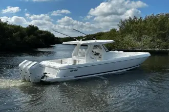 Thumbnail von Intrepid 41 Panacea